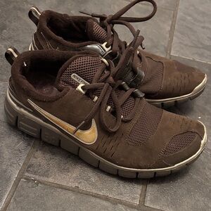 Nike Women’s Free Run 5.0 Brown Athletic Sneakers